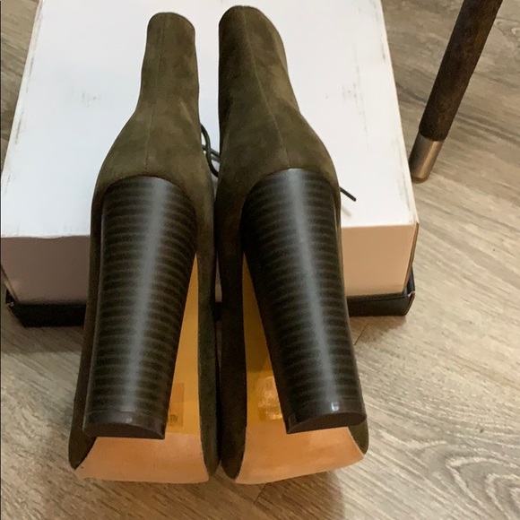 Booties - Picture 4 of 4